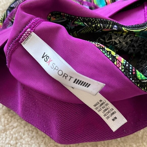 Victoria’s Secret VSX Sport Magenta Sports Bra Sz M Lightly Lined Racerback - Picture 7 of 9